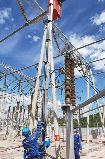 承德220KV建平、隆城等變電站GW22型隔離開關(guān)導(dǎo)電更換工程